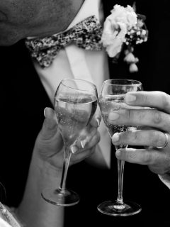 🎉Noces de coton🎉 JOYEUX 1 AN à P & S

En regardant ces photos en noir et blanc, je replonge avec vous dans ce jour unique, vos sourires, vos regards complices, chaque instant gravé dans l’image.

Les souvenirs photographiques ont ce pouvoir magique : ils arrêtent le temps, font revivre les émotions, et nous rappellent combien l’amour qui vous unit est précieux.

#AmourÉternel #PhotographieDeMariage #MomentsMagiques #RetourEnArrière #InstantÉmotion #AmourAuthentique #MariageEnImages #MémoireEnNoirEtBlanc #TendreSouvenir #UnAnDéjà #FilDAmour #ÉmotionsCapturées #HistoireDAmour